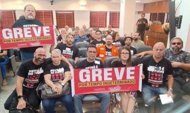 Metroviários de PE decidem nesta quarta-feira (5) continuidade ou encerramento da paralisação