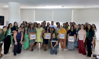 Entrega de certificados e kits de Nail Design reforçam qualificação e autonomia para mulheres no Recife