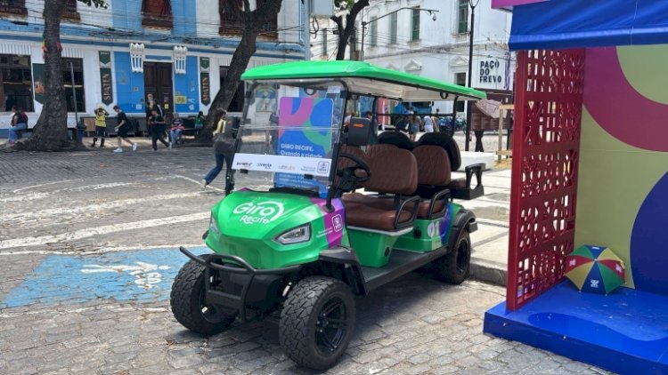 Giro Recife:  Prefeitura oferece roteiros guiados em carrinho elétrico pela região da Praça do Arsenal